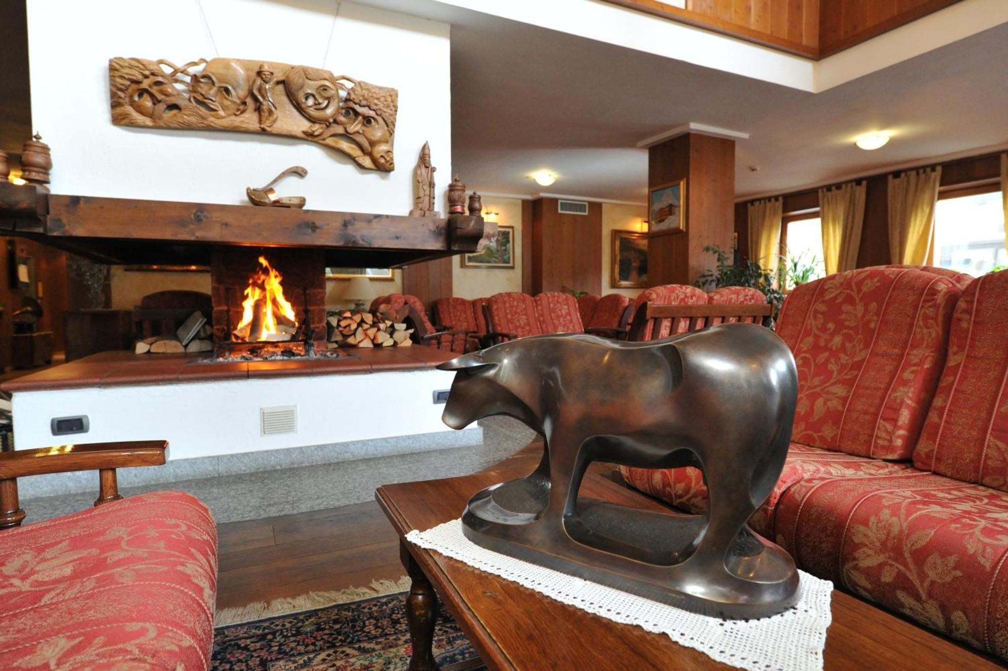Hotel Excelsior Planet à Breuil-Cervinia Extérieur photo